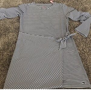 Sankaty girls navy blue white striped, wrap dress by vineyard vines size small